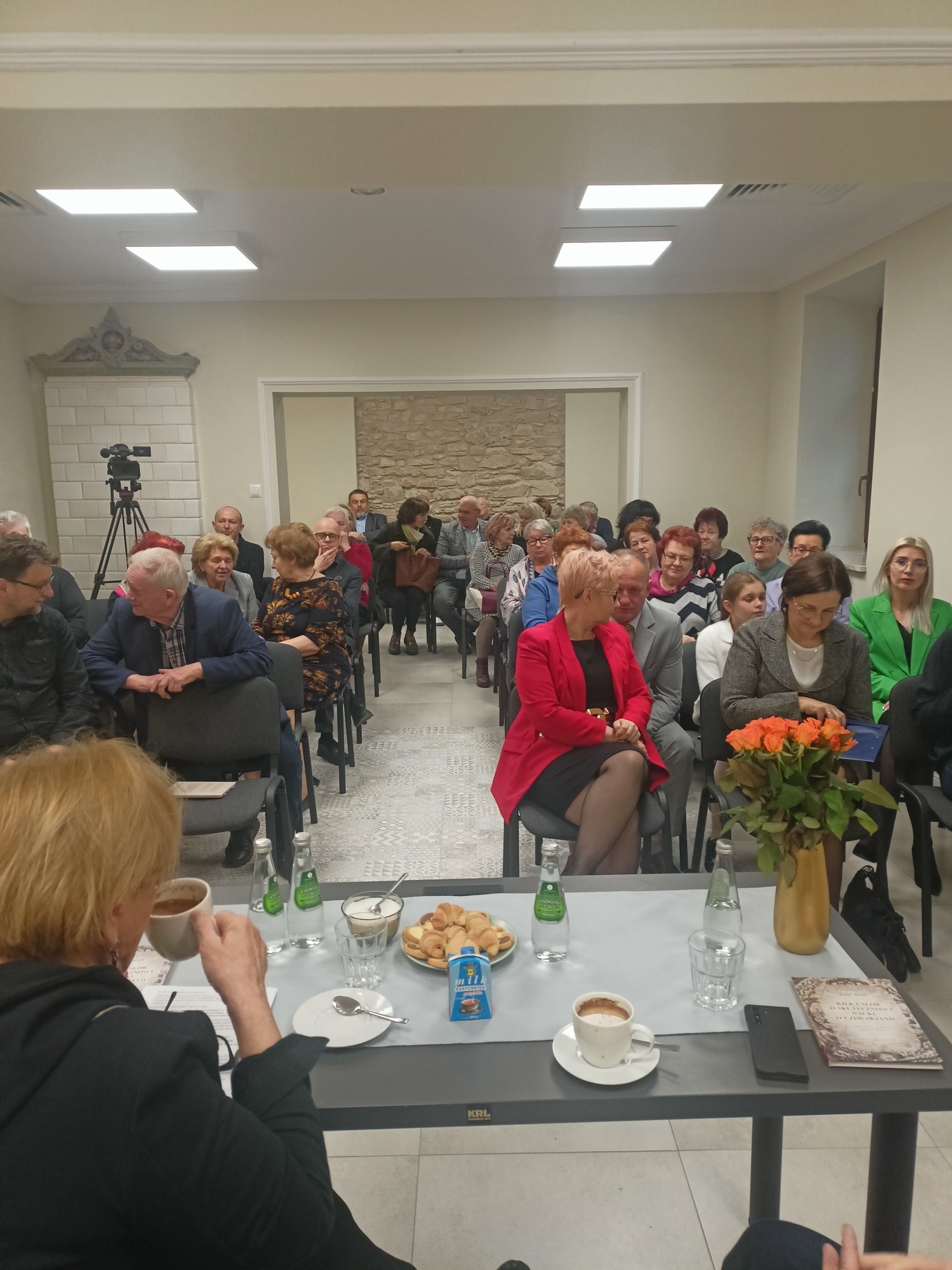 publiczność na spotkaniu autorskim